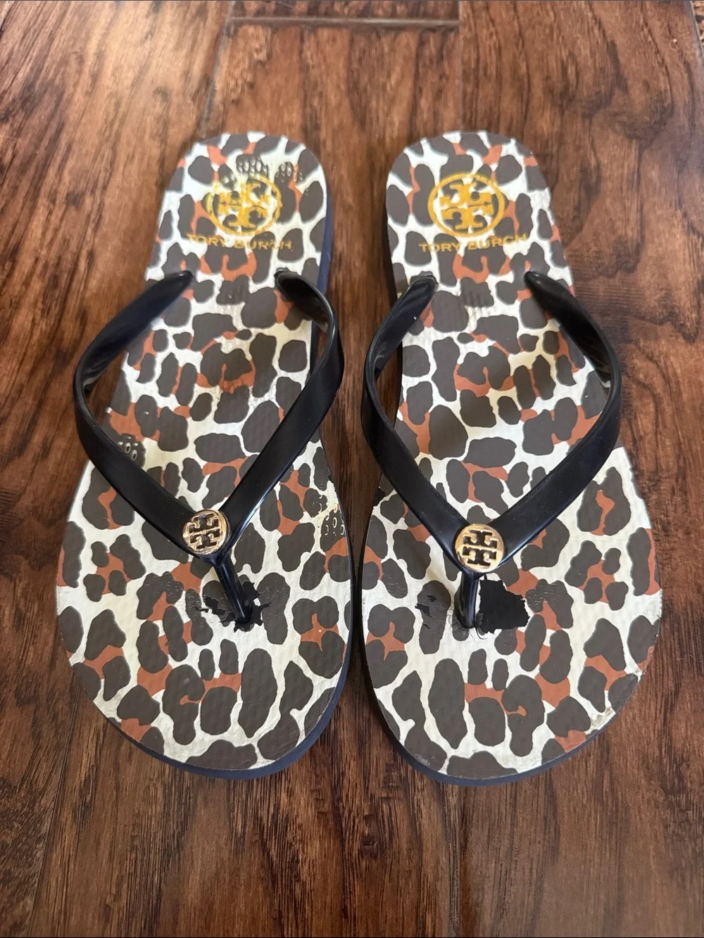 Tory Burch Leopard Print Flip Flops Logo, size 8